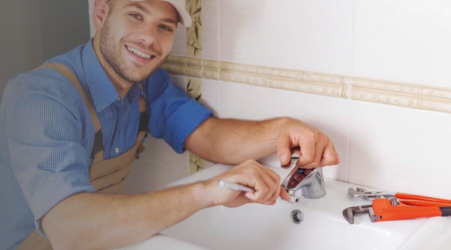 Handle or spout repair in Mineola, IA